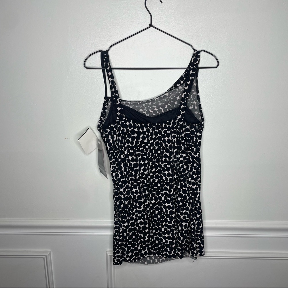 MagicSuit by Miraclesuit Slimming Black and white Dress One Piece Swimsuit NWT - Picture 7 of 8